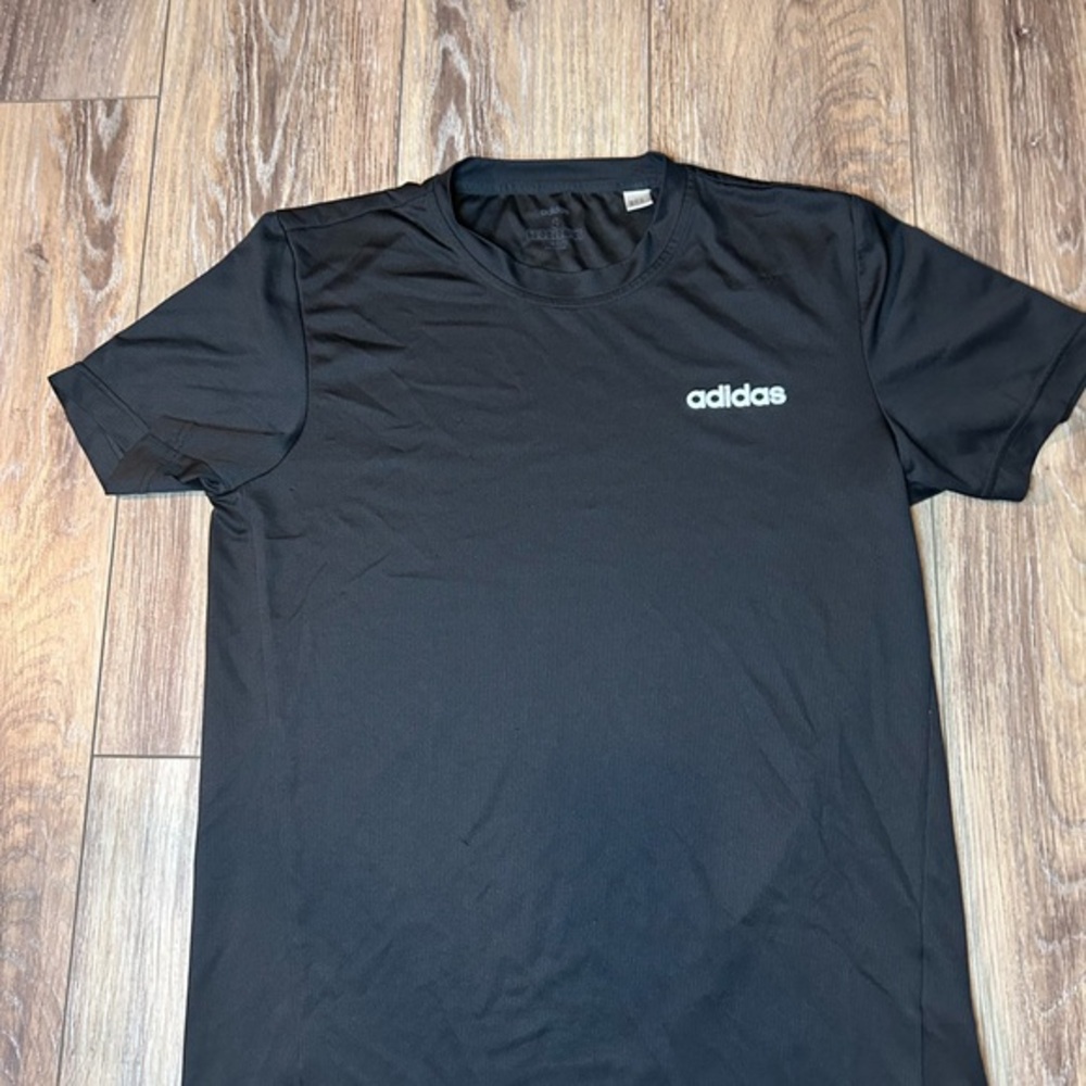 Mens running shirt size S